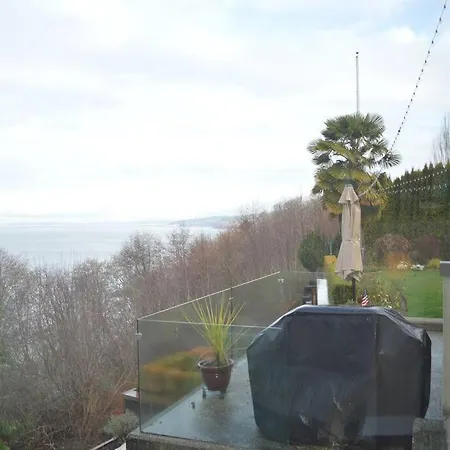 Romantic Spacious Suite With Salish Sea & Mountain Views At Seattle Luxury Estate
